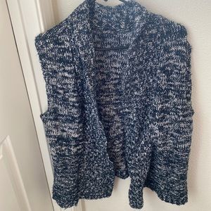 Erika Short sleeve cardigan